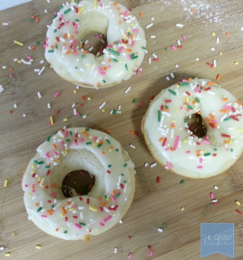 baked avocado donuts b