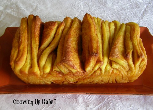 Pumpkin-Pull-Apart-Bread-1